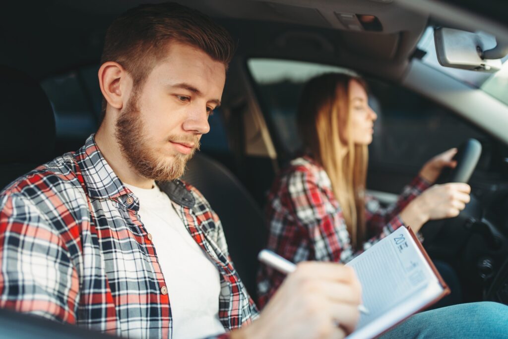 Intensive automatic driving school instructor lessons in Castleton